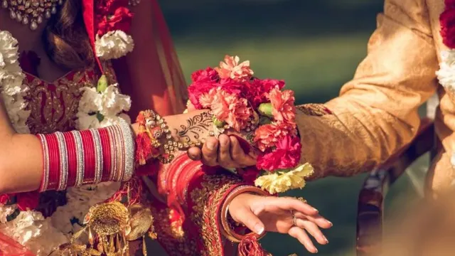 up-wedding-called-off-moments-before-bidai-after-groom-turns-out-to-be-transgender-in-barabanki-heres-what-happened-next