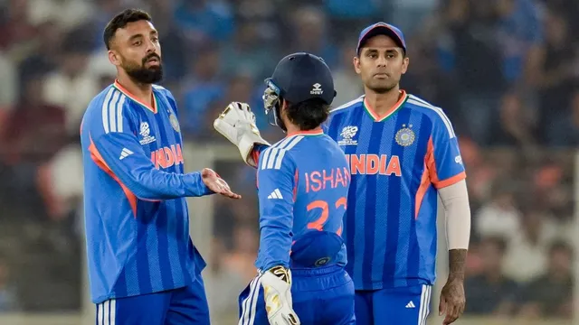 icc-t20-world-cup-shivam-dube-varun-chakaravarthy-exploit-conditions-in-ahmedabad-as-india-sail-into-t20-world-cup-super-8s-unbeaten