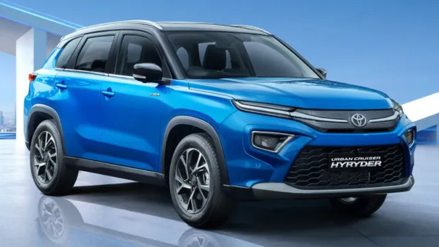 2026-toyota-hyryder-7-seater-spied-testing-in-ladakh-check-expected-design-and-specs