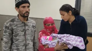 Delhi Woman Kidnaps Newborn From Rohini Hospital To Prove Second Marriage With Lover; 2 Arrested