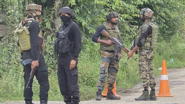 jammu-and-kashmir-major-terrorist-plot-foiled-security-forces-defuse-ied-on-srinagar-baramulla-highway