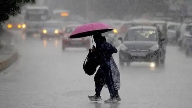 tamil-nadu-weather-update-2day-heavy-rain-alert-as-lowpressure-area-forms-check-imd-forecast
