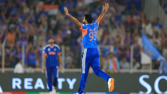 ind-vs-sa-quinton-de-kocks-innings-meet-its-waterloo-as-jasprit-bumrah-crafts-cunning-yorker-watch