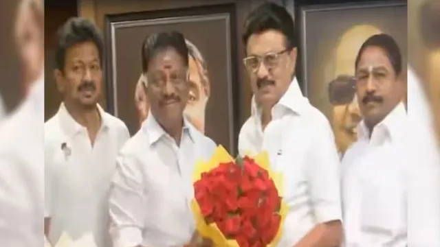 ops-joins-dmk-will-o-panneerselvams-flipflop-benefit-mk-stalin-in-upcoming-tamil-nadu-assembly-polls