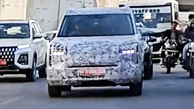 mg-starlight-suv-spied-once-again-check-expected-design-features-and-engine