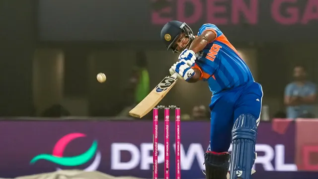 rohit-sharmas-message-to-sanju-samson-ahead-of-t20-world-cup-2026-goes-viral-opportunity-can-come