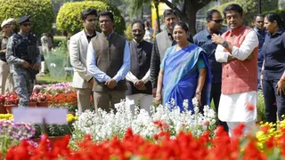 Delhi Flower Festival 2026: Kashmir Tulips To Dahlias, 15000 Flowers On Display At Connaught Place From March 3