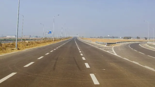 ganga-expressway-update-594km-stretch-to-reduce-meerutprayagraj-travel-time-to-open-by-april