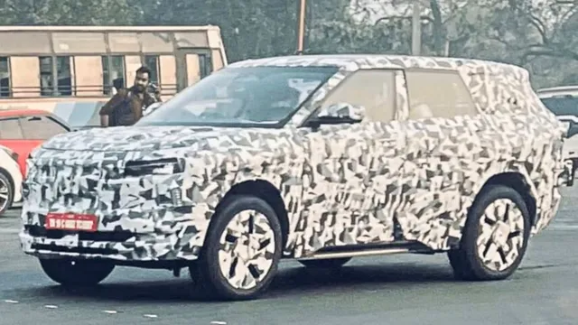 mahindra-b07-electric-suv-spied-testing-check-expected-design-features-and-specs