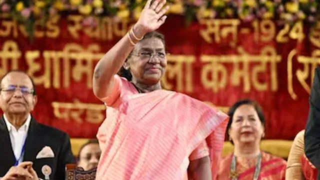 cm-absent-no-water-in-washroom-centre-pulls-up-bengal-govt-after