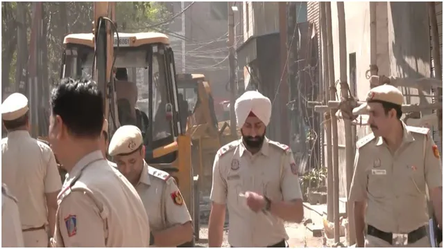 delhi-uttam-nagar-murder-mcd-bulldozes-illegal-construction-of-accused-police-invokes-scst