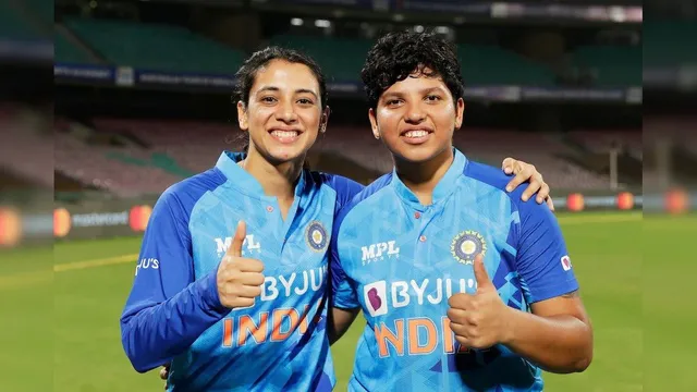 hundred-womens-auction-richa-ghosh-joins-smriti-mandhana-at-manchester-super-giants-sunrisers-picks-deepti-sharma