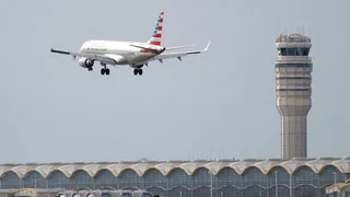 flights-grounded-at-4-major-us-airports-for-hours-due-to-chemical-smell-why-were-operations-disrupted