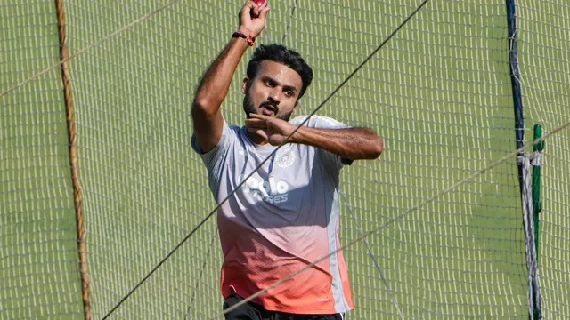ipl-2026-kkrs-injury-woes-deepen-as-akash-deep-ruled-out-saurabh-dubey-named-replacement
