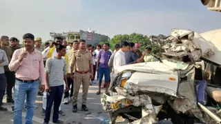 UP Road Accident: 8 Killed, Several Injured After Pickup Crashes Into Parked Trailer In Kaushambi