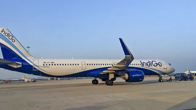 possessed-by-ghost-varanasi-bound-indigo-passenger-attempts-to-open-emergency-door-midair