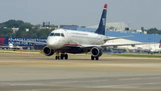'I’m Sorry, Where Are You?': Pilot Calls Wrong Air Traffic Controller At LaGuardia Airport; Here's What Happened Next