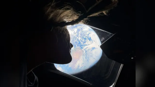 artemis-ii-mission-update-2026-iphone-17-pro-max-reaches-space-crew-shares-pictures-taken-from-it