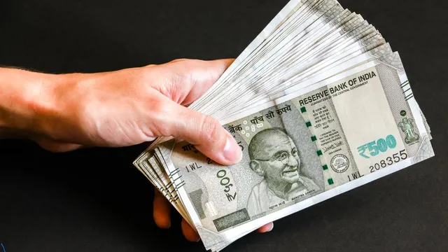 good-news-govt-plans-rs-2-5-lakh-crore-credit-guarantee-scheme-for-businesses-affected-by-middle-east-crisis