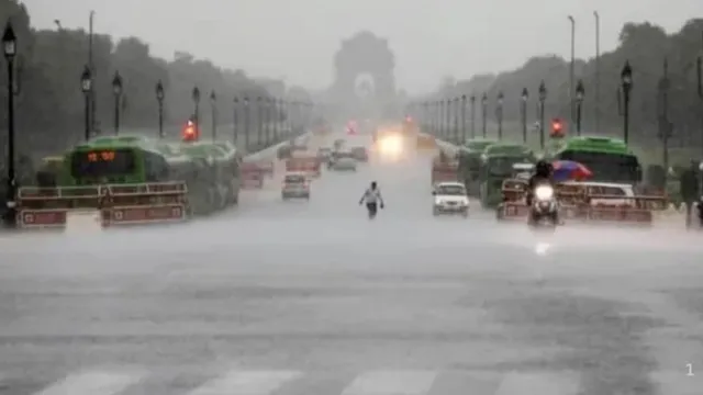 delhi-ncr-weather-update-rain-lashes-parts-of-national-capital-imd-issues-yellow-alert-till-april-9