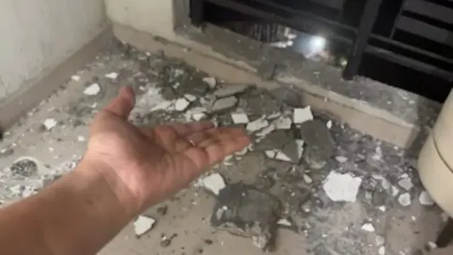 greater-noida-balcony-ceiling-collapses-in-rs-1-crore-flat-woman-asks-is-this-safe-video
