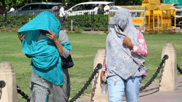 delhi-weather-today-ncr-braces-for-early-heatwave-conditions-as-temperature-soars-mercury-to-hit-40-degrees-forecast