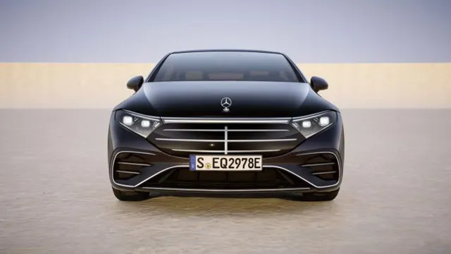 mercedes-benz-eqs-facelift-unveiled-with-926-km-range-check-features-and-specs