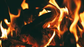 jk-fire-erupts-at-commercial-building-near-lal-chowk-19-gas-cylinders-recovered
