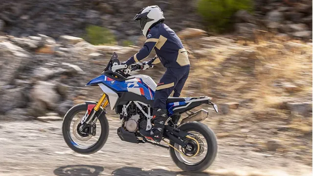 bmw-f-450-gs-launch-today-check-features-and-specs