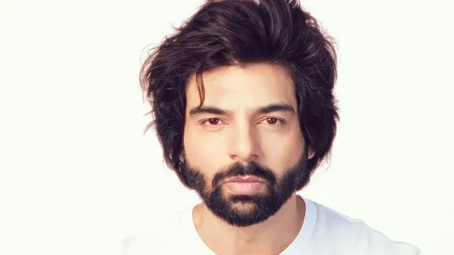 tv-actor-vipul-roy-files-fir-against-his-maid-accuses-her-of-stealing-gold-diamond-jewellery-and-foreign-currency