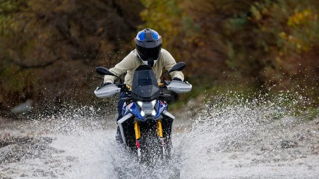 bmw-f-450-gs-launched-in-india-at-rs-4-70-lakh-check-features-and-specs-here