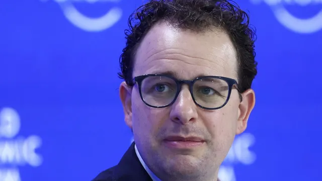 dario-amodei-warns-ai-disruption-is-real-and-companies-must-stop-downplaying-it