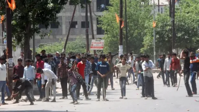 noida-workers-protest-did-protestors-plan-of-largescale-genz-agitation-to-topple-govt-28-page-diary-reveals-shocking-plot