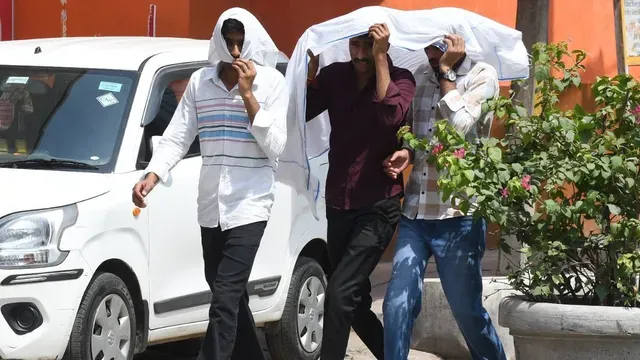 delhi-temperature-breaks-record-again-sunday-morning-hottest-on-record-minimum-goes-above-26-degrees-amid-rising-heat