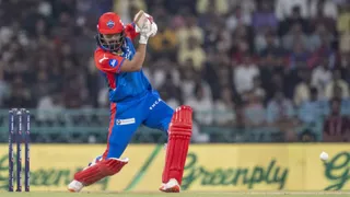 RCB vs DC Tickets Online: How To Book IPL 2026 Bengaluru vs Delhi Ticket Last Minute; Know Prices And Available Seats