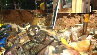 Bengaluru: Seven Killed After Wall Collapse Near Bowring Hospital Following Rains; CM Siddaramaiah Visits Site