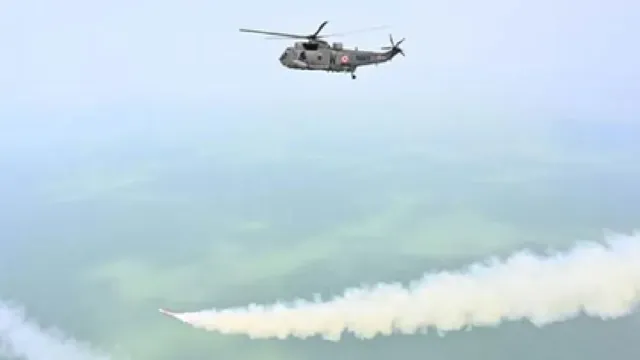 drdo-indian-navy-successfully-conduct-maiden-salvo-launch-of-naval-antiship-missileshort-range-check-features