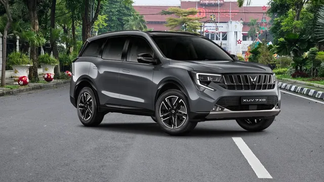 mahindra-xuv-7xo-test-mule-spied-is-it-a-e85-flex-fuel-variant-heres-what-to-expect