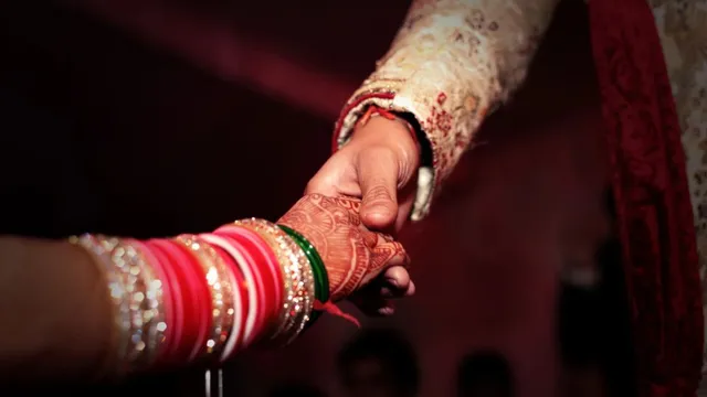 robber-bride-busted-woman-marries-9-men-dupes-victims-of-lakhs-in-maharashtra