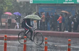 Delhi-NCR Weather: IMD Issues Yellow Alert For Light Rain, Thunderstorms Today; Break Likely From Heat This Week