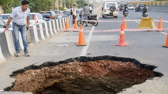 gurugram-sohna-expressway-caves-in-massive-10foot-sinkhole-appears-near-subhash-chowk-third-collapse-in-3-years-watch