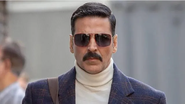 akshay-kumar-undergoes-minor-eye-surgery-after-kerala-shoot-wrap-of-anees-bazmee-upcoming-movie-report