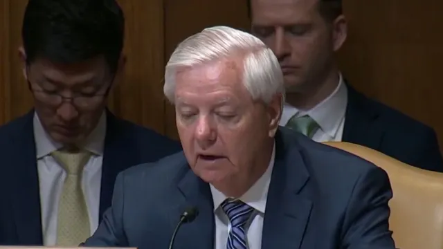 dont-trust-pakistan-throw-them-us-senator-after-bombshell-reports-of-iranian-aircraft-parked-at-pakistani-bases