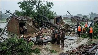 rain-storm-turns-deadly-in-up-47-dead-2000-trees-uprooted-vande-bharat-rail-services-hit