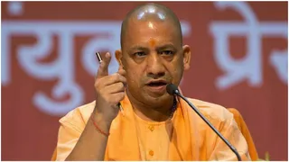 'Pyaar Se Maanenge Thik, Nahi Toh...': UP CM Yogi's Stern Take On Roadside Namaz, Calls For Shift-Wise Prayers
