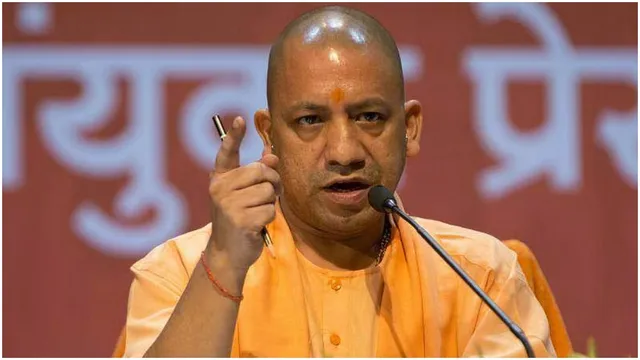 up-cm-yogi-stern-take-on-roadside-namaz-pyaar-se-maanenge-thik-nahi-toh-calls-for-shiftwise-prayers