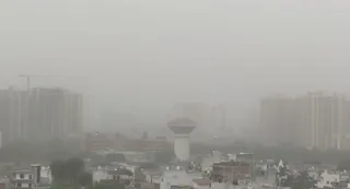 Delhi-NCR Weather Alert: Dust Storm, Thunderstorms And Rain Likely Amid Heatwave | Key Areas Affected