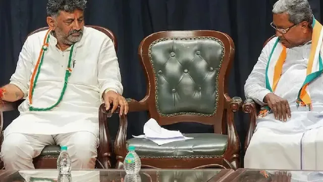 karnataka-cm-change-news-siddaramaiah-dk-shivakumar-delhi-meeting-mallikarjun-kharge-rahul-gandhi-latest-updates