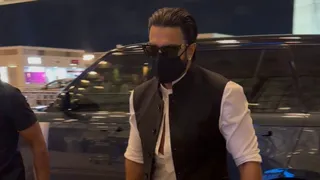 Ranveer Singh Seen At Mumbai Airport After FWICE Ban Over Don 3 Exit | VIRAL VIDEO