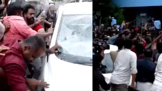 CPI-M Workers Clash With ED Officials, Break Car's Windshield Outside Pinarayi Vijayan’s House During Searches | Video